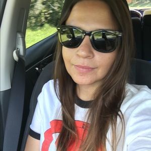 Meet your Posher, Aline